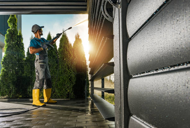 Best Roof Power Washing Services  in Carlisle, OH