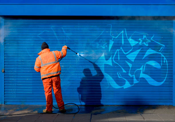 Best Commercial Building Pressure Washing  in Carlisle, OH